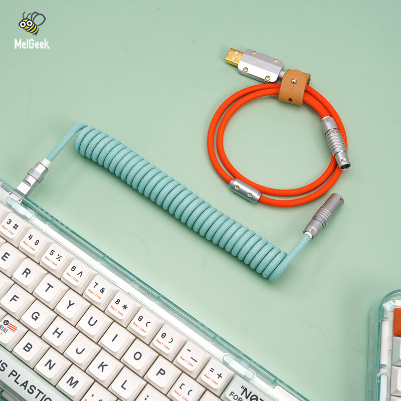 Câble USB enroulé à la main MelGeek avec bobine Silver Aviator Collection sur le côté clavier