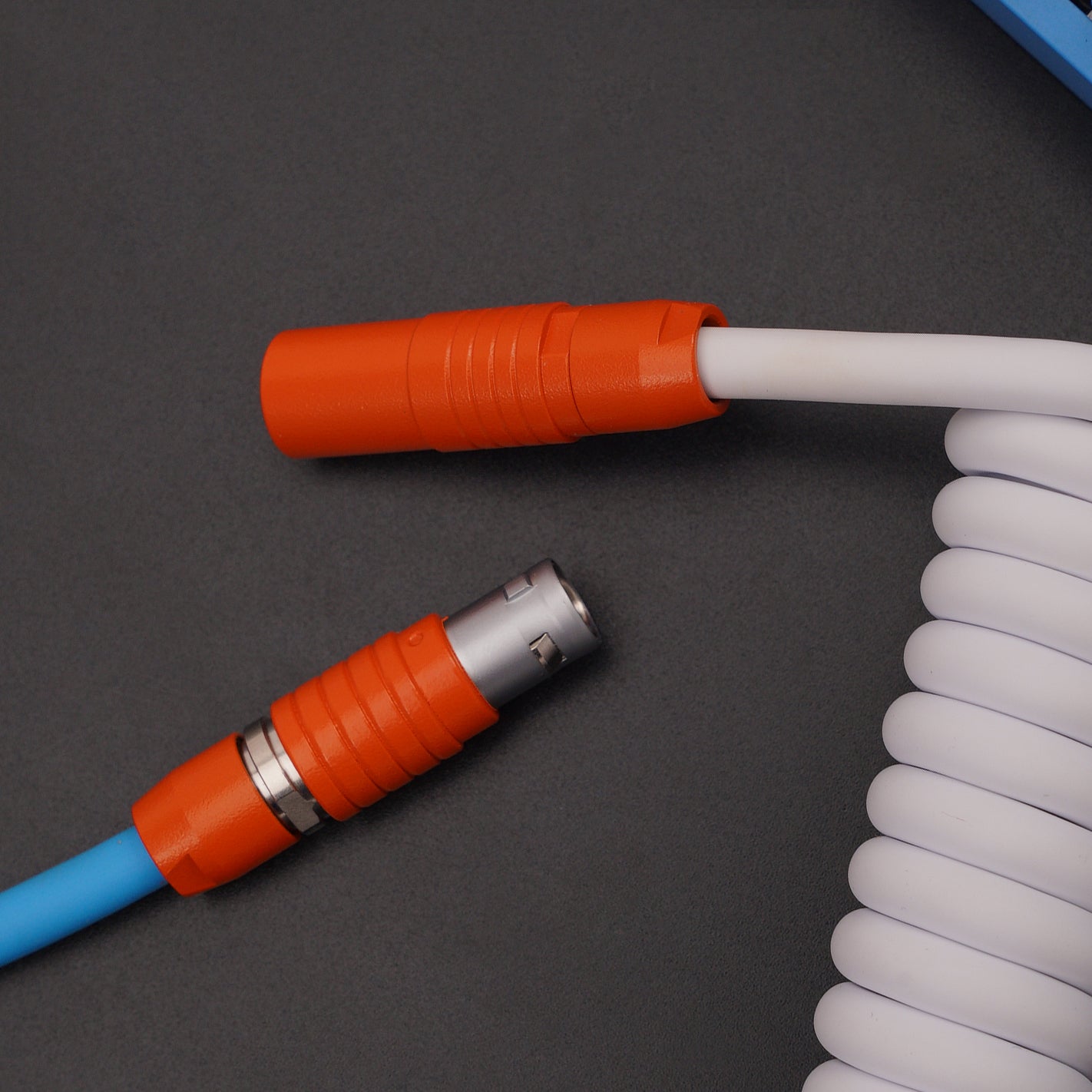 Câble USB C spiralé en caoutchouc TPU personnalisé MelGeek avec bobine aviateur orange côté clavier